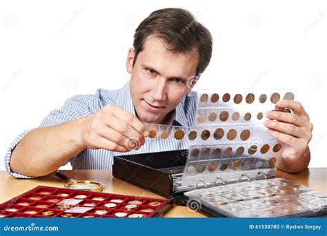 numanist|luggage numismatist.